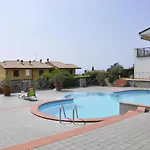 Tatil Evi In With View Balcony
