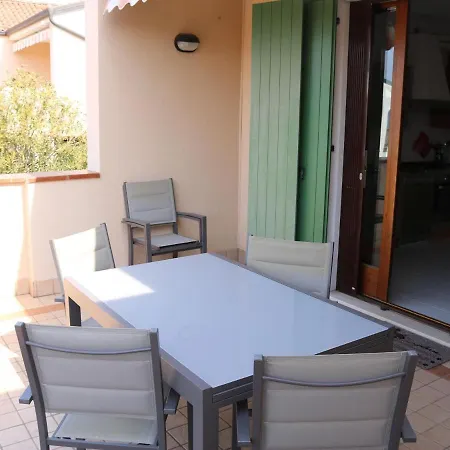 Сasa de vacaciones In With View Balcony *